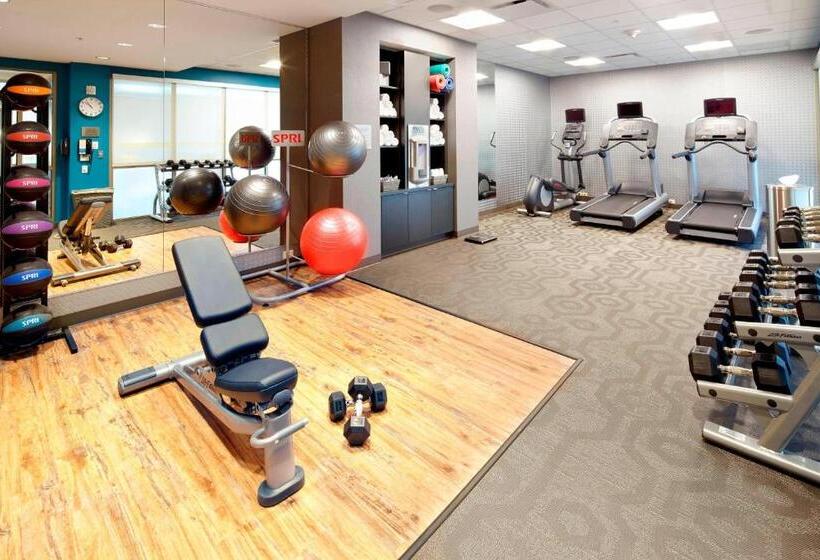 ホテル Fairfield By Marriott Inn & Suites Wheeling At The Highlands