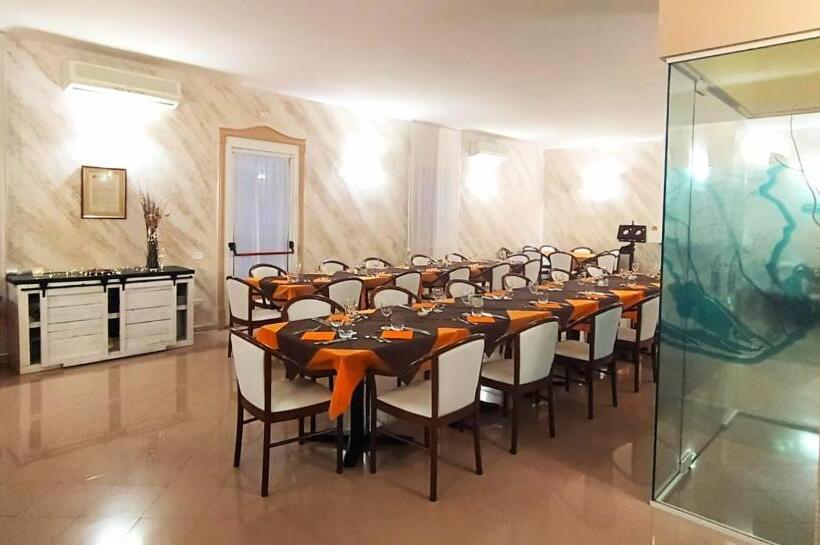 فندق Locanda Del Passo Pomposa