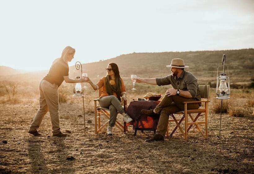 בית מלון כפרי Nambiti Hills Private Game Lodge
