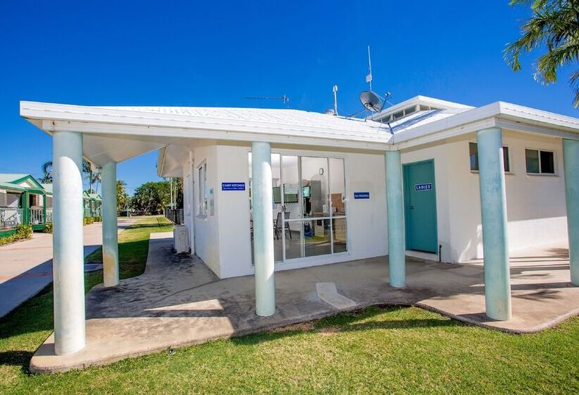 Отель Nrma Bowen Beachfront Holiday Park