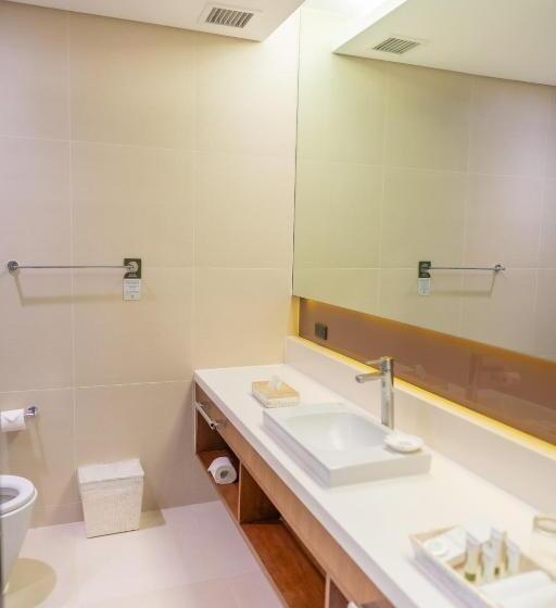 فندق The Bayleaf Cavite