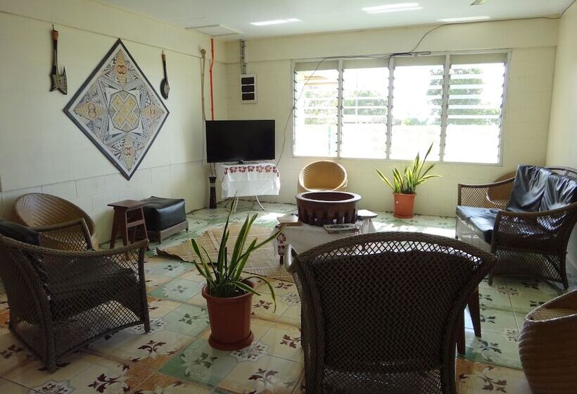 هتل The St Therese Samoa Retreat & Accommodation