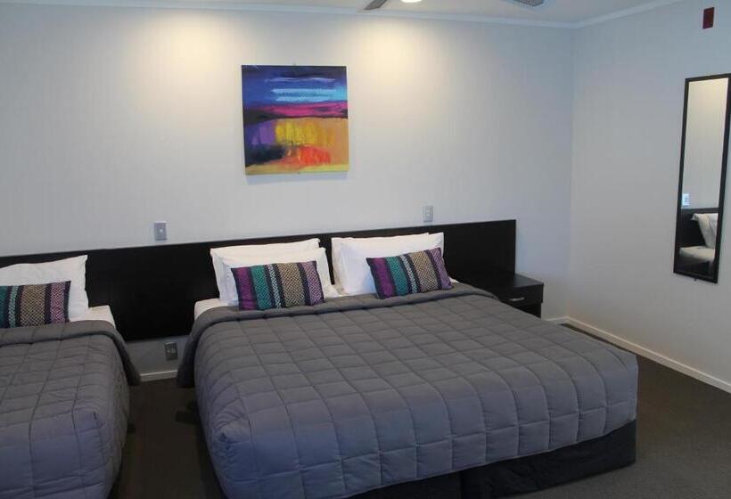 فندق على الطريق Aquarius Motor Inn