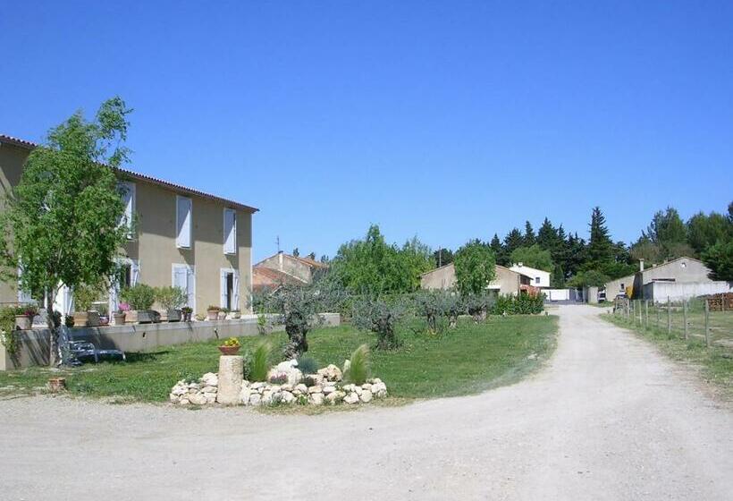 مبيت وإفطار La Sarriette   Chambres D Hôtes Et Gîte D étape à Eygalières