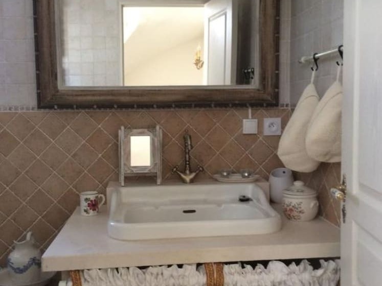 تختخواب و صبحانه Le Relais Du Douet