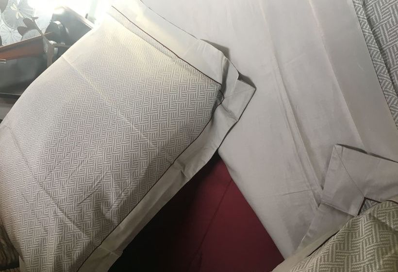 مبيت وإفطار Les Dameraudes