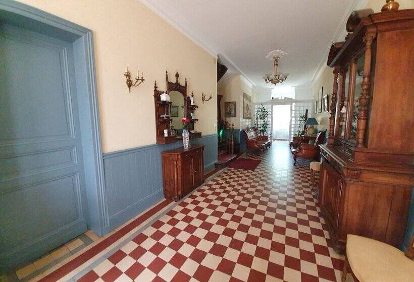 민박 Manoir De Tireveste