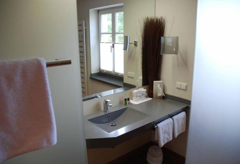 Biobausewein Wein Hotel Leben