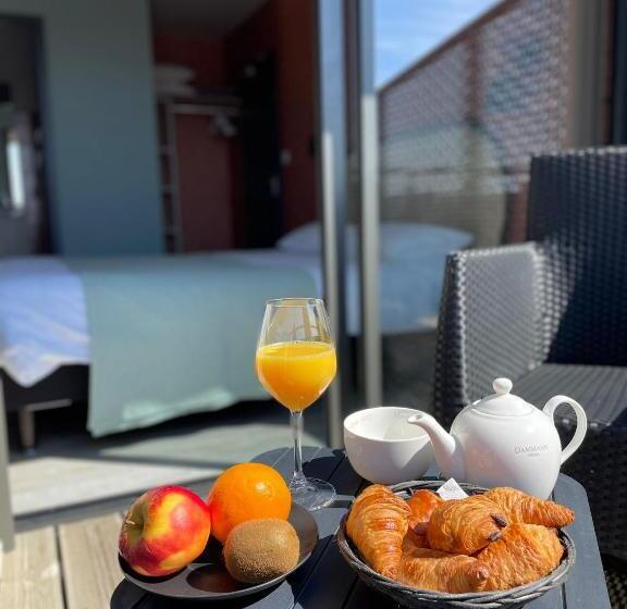 Отель Logis Hôtel Du Large