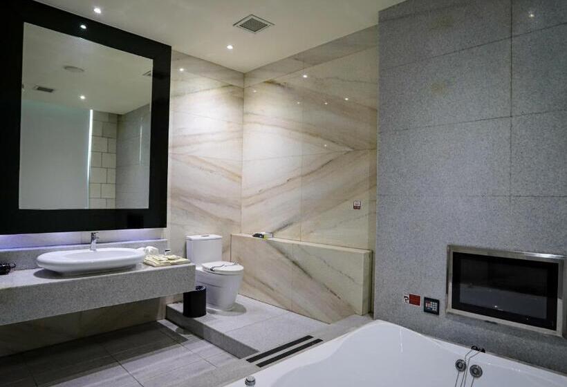 Allur Boutique Motelyilan Branch