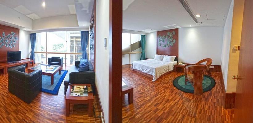 فندق Jynest Midori Green @ Austin Heights Homestay