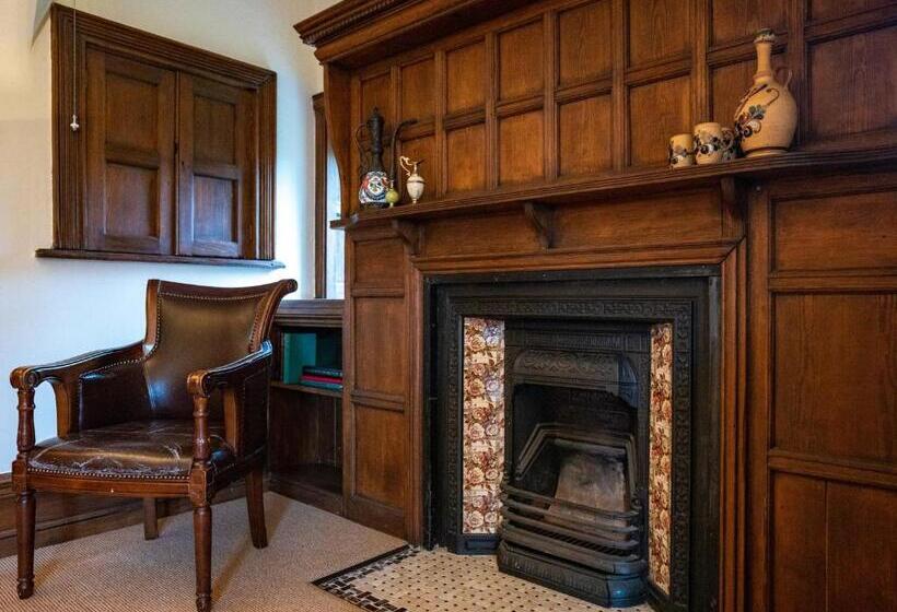 فندق فئة نجمة واحدة Berwick Lodge