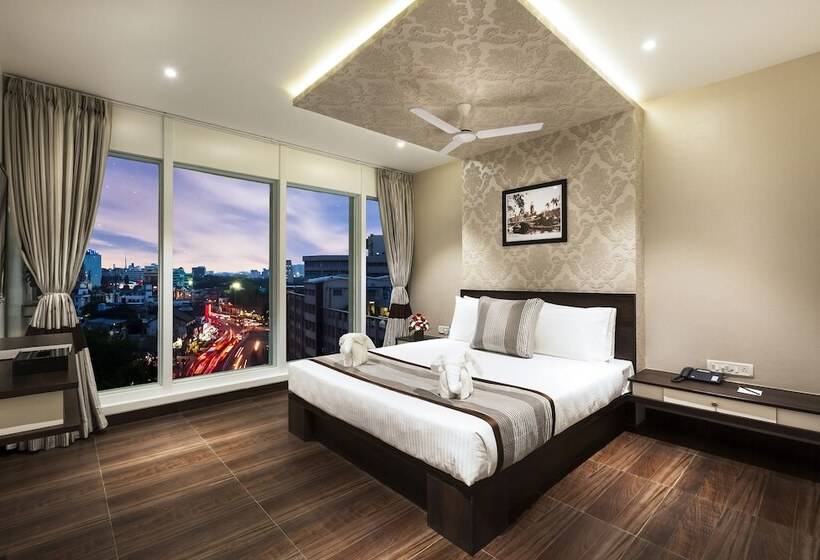 The Lotus Hotel Sameera