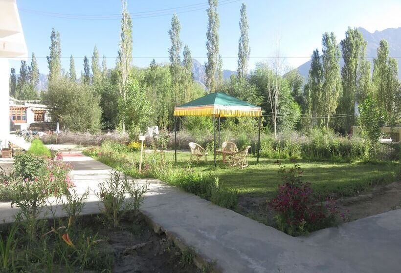 فندق Tih Hundar Resort   Nubra