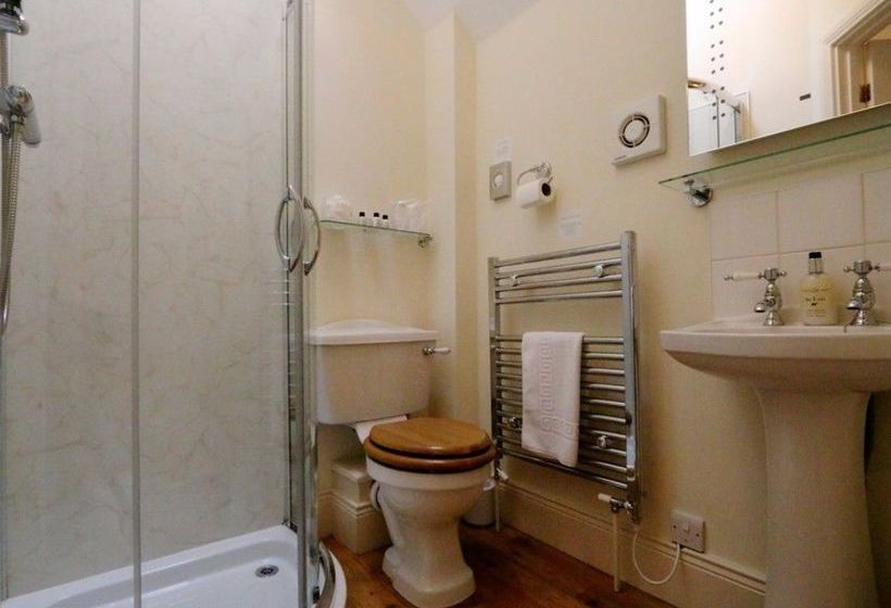 بنسيون Carraw Bed & Breakfast