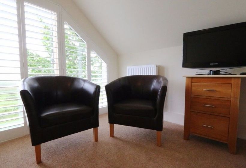 بنسيون Carraw Bed & Breakfast