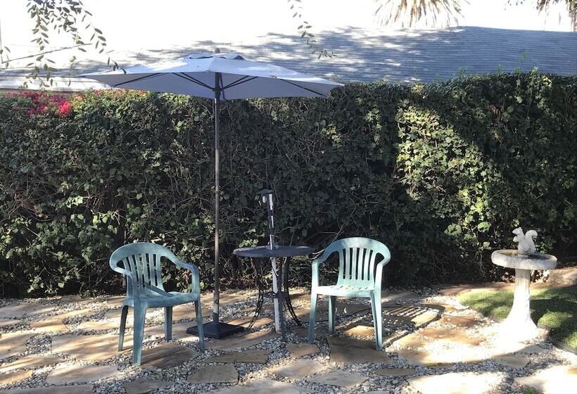 پانسیون Sanborn Guest House