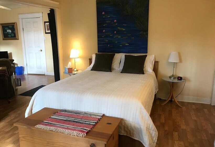 پانسیون Sanborn Guest House