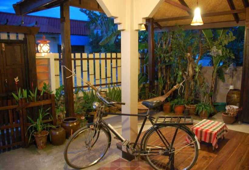 بنسيون The Outside Inn