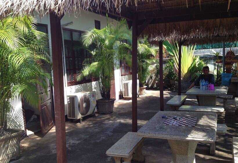 پانسیون Villa Sisavad Guesthouse