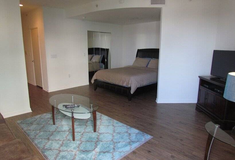 Romantic Studio With Bay View