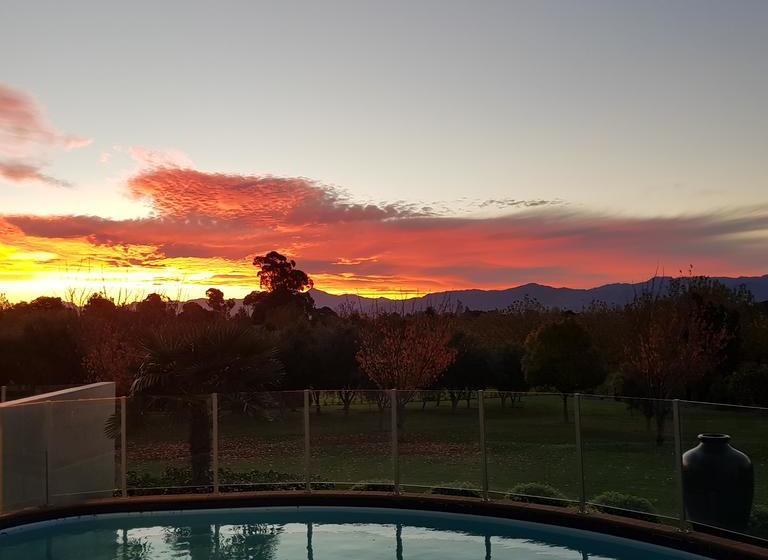 تختخواب و صبحانه Aldaha Luxury Accommodation