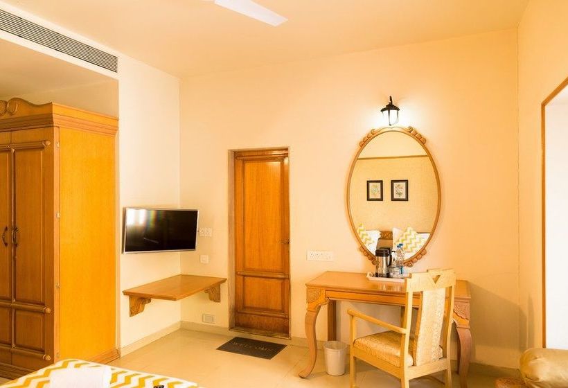 בית מלון כפרי Fab Rajwada Baner