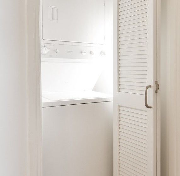 Global Luxury Suites At West End