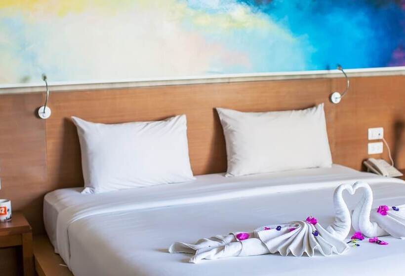 ホテル B2 Sea View Pattaya Boutique & Budget