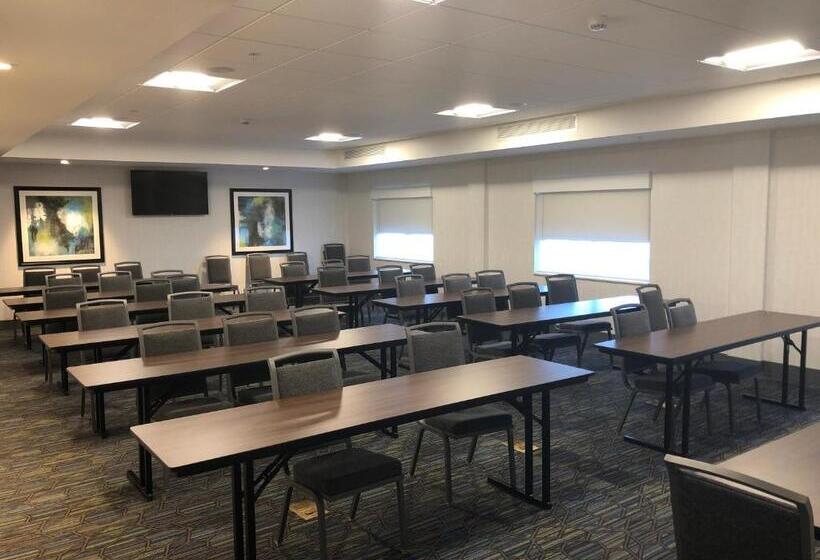 فندق Holiday Inn Express & Suites   Jacksonville W   I295 And I10, An Ihg