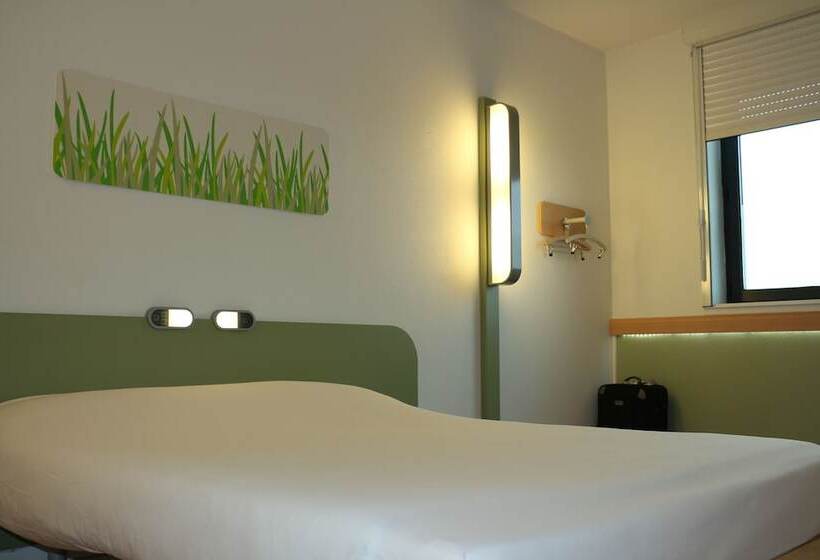 ホテル Ibis Budget Castelnaudary  A61