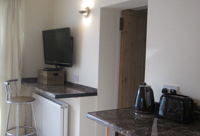 Kendoon Apartment