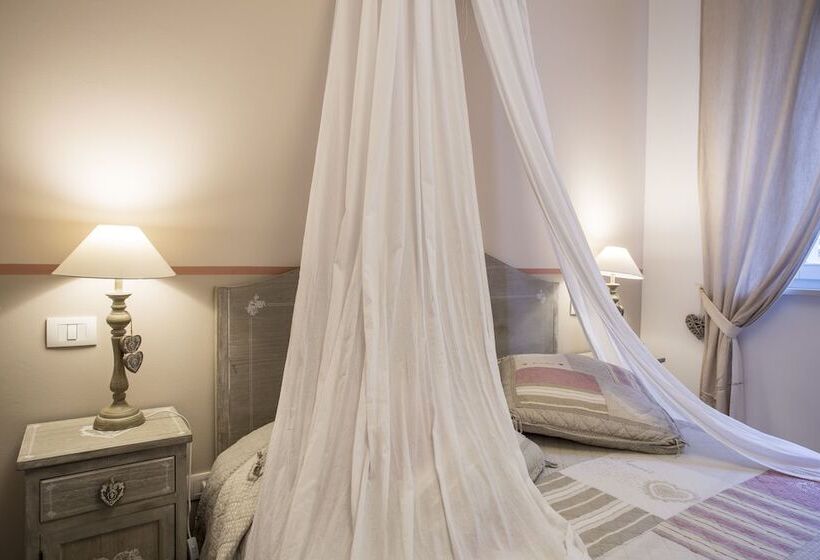 La Vecchia Tenenza B&b