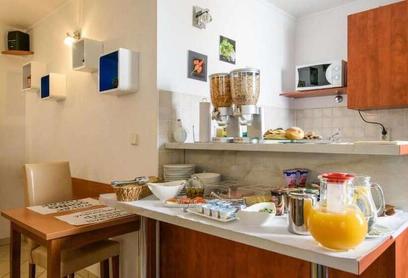 پانسیون Villa Jidro