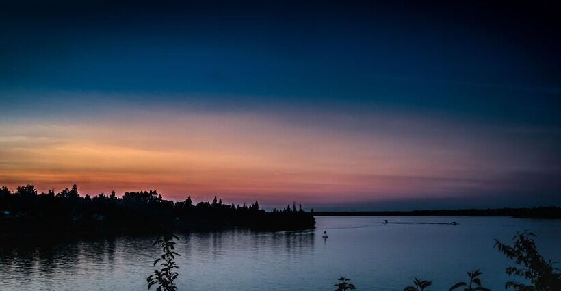 استراحتگاه Centre De Villégiature Dam En Terre