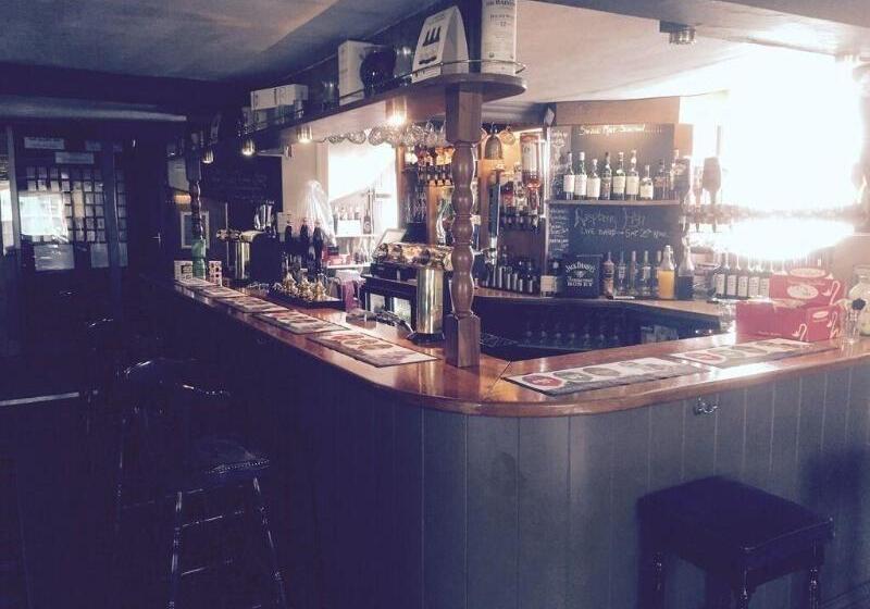 The Globe Inn