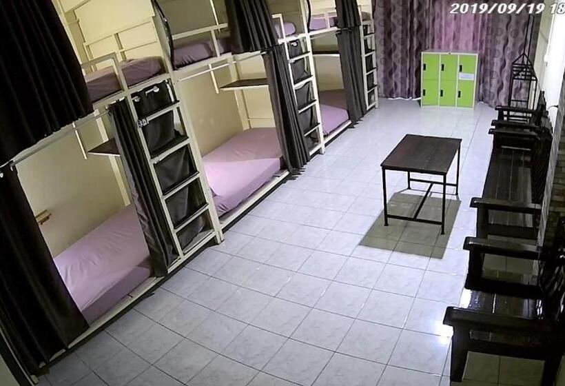 הוסטל 168 Chiang Mai Guesthouse