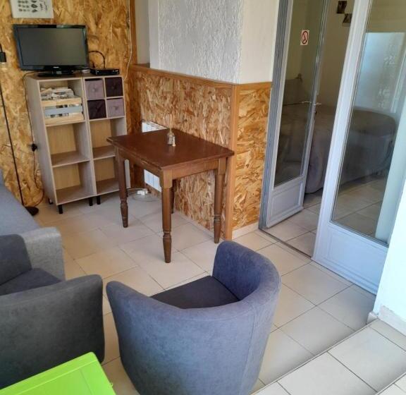 צימר Chambres D Hôtes Chez Cécile à Lagnes