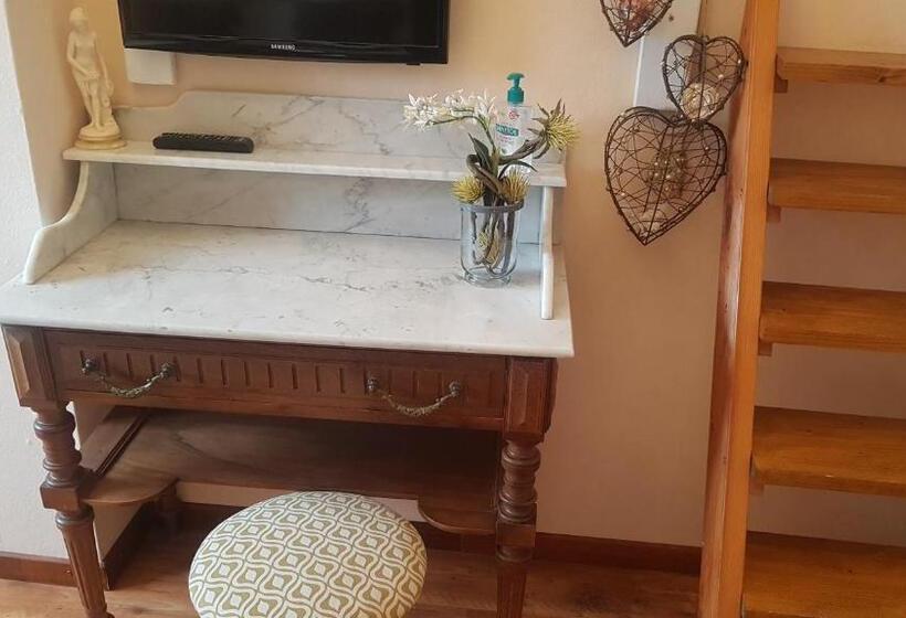 مبيت وإفطار La Coustille Chambres Et Table D Hôtes