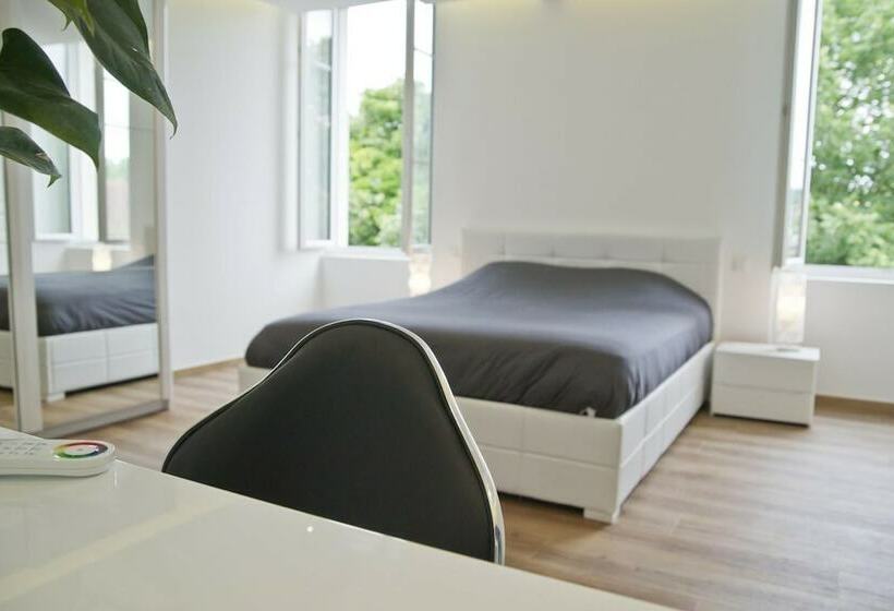 민박 Moulin Des Tours