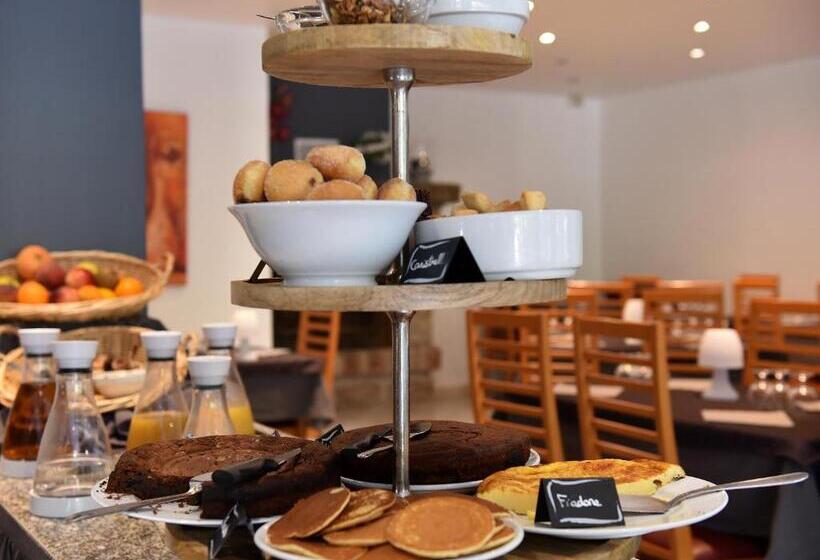 هتل Arena Restaurant Le Refuge