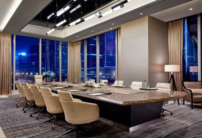 בית מלון כפרי Fairmont Chengdu
