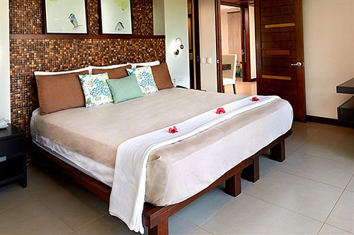 فندق Las Flores Resort
