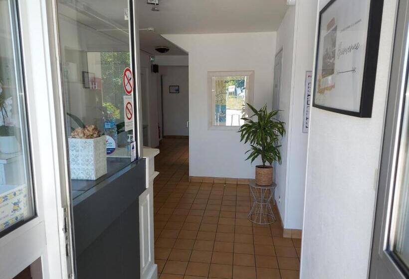 호텔 Logis Hôtel Vannes Nord Le Clos Des Hortensias