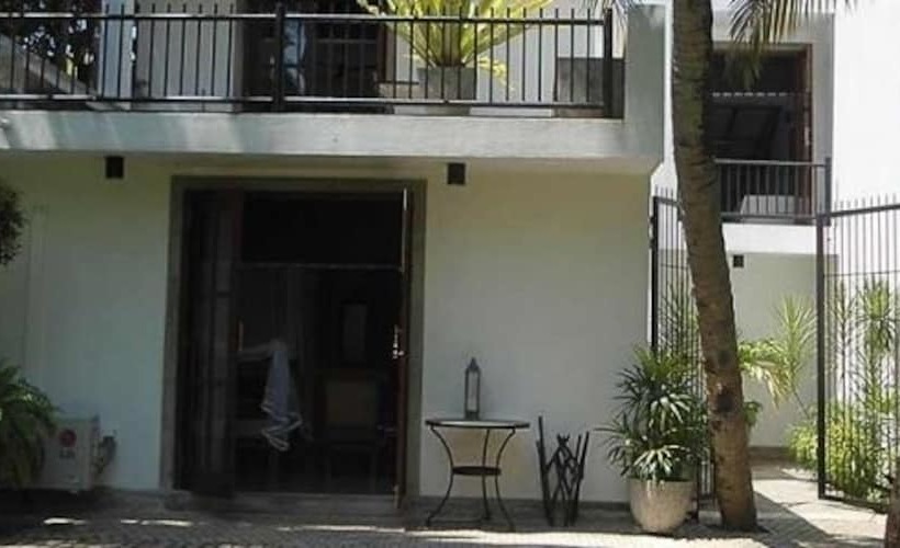 ホテル Samansion Vila