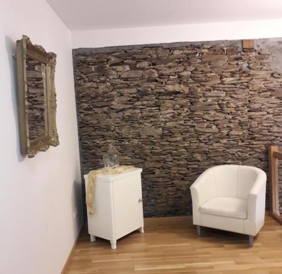 ホテル Weingut  Moselloreley