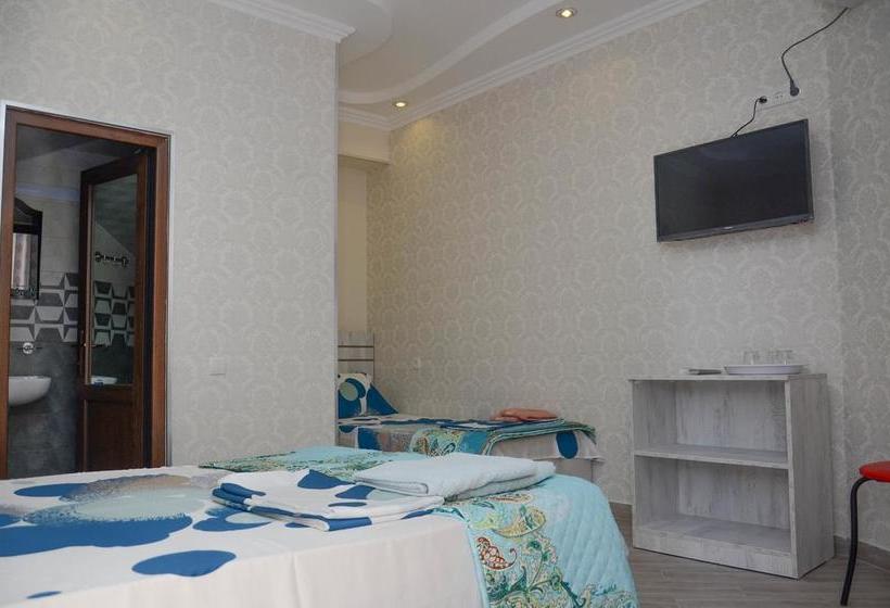هاستل Kutaisi Best Guest House