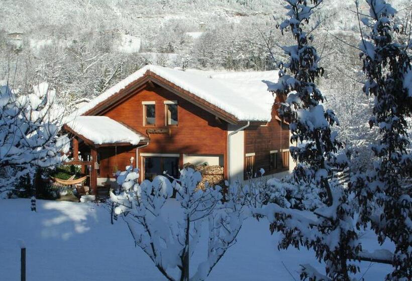 مبيت وإفطار Chambre D Hôtes Les Crets