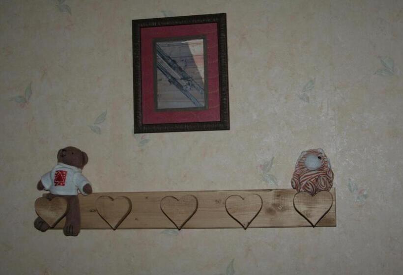 مبيت وإفطار Chambre D Hôtes Les Crets