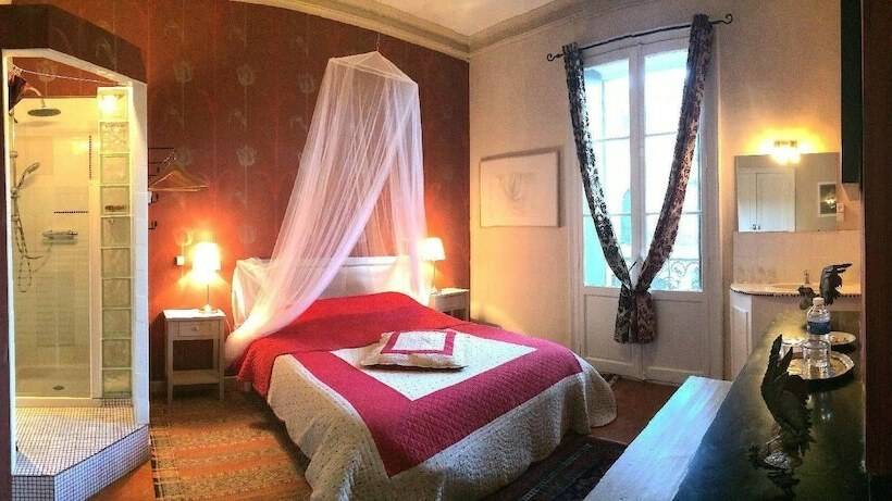ベッドアンドブレックファースト Chambres D Hôtes La Cour D été